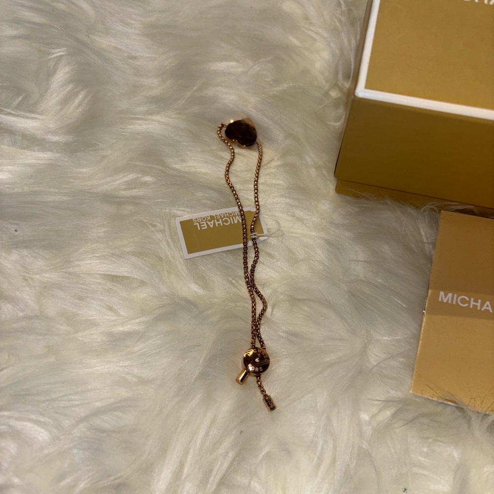 💕Michael Kors Rose Gold Heart Charm Bracelet - Picture 7 of 9